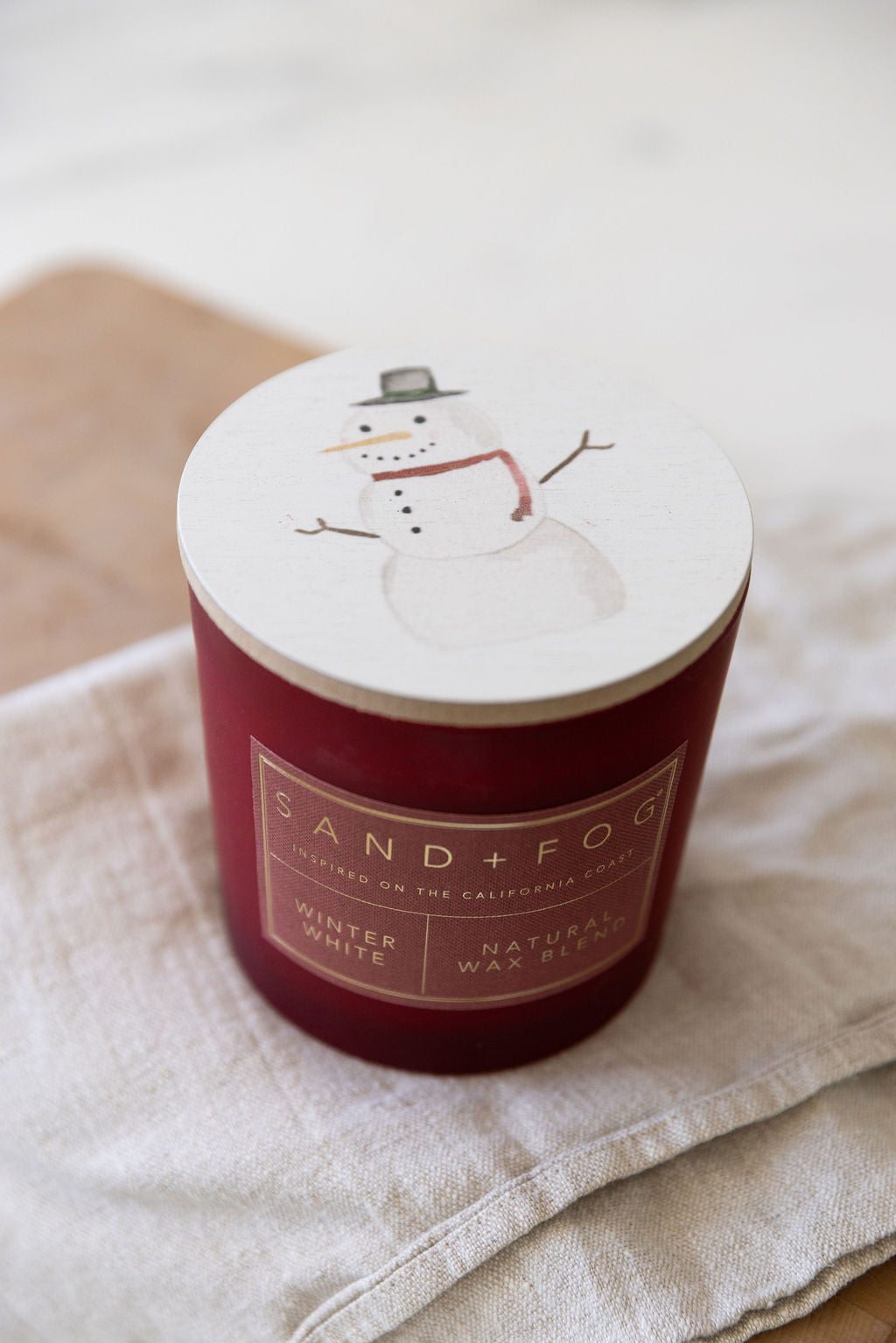 Winter White 21 oz scented candle